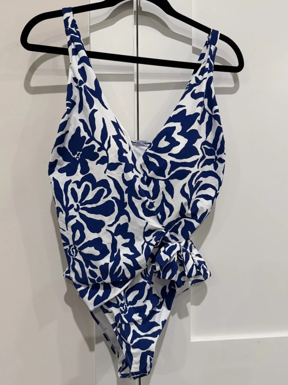 Hanky Panky Wide Strap Wrap One Piece Swimsuit in Blue & White Poolside Sz L NWT